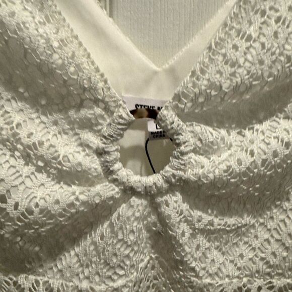 Steve Madden key to my heart White Lace Women’s Top in size large - Picture 4 of 9